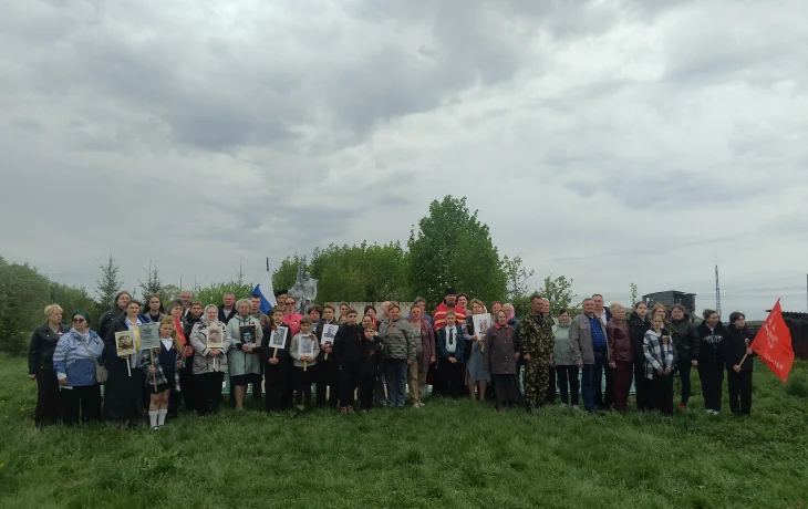 Торжественный митинг "Минувших дней святая память".