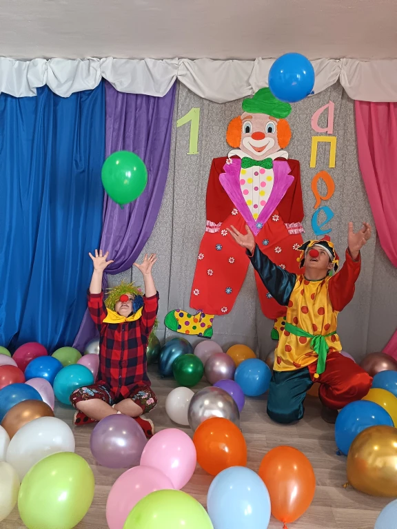 "В стране весëлых человечков." Конкурсная программа к Дню смеха. 0 "В стране весëлых человечков." Конкурсная программа к Дню смеха. 0