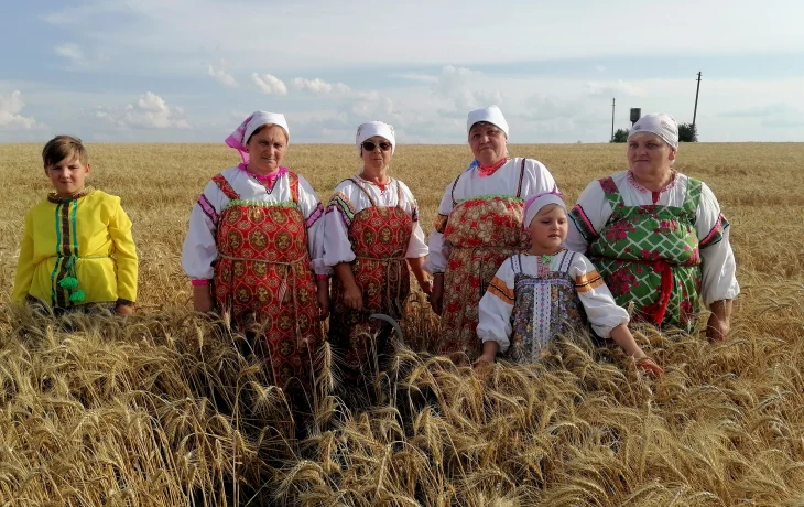 "Рожь поспела - пора Зажинки праздновать".