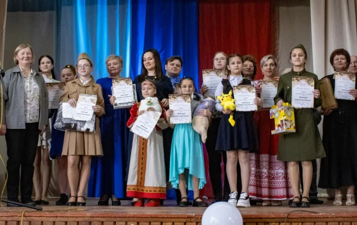 «Мой край родной, моя Россия!»- районный конкурс патриотической песни. «Мой край родной, моя Россия!»- районный конкурс патриотической песни.