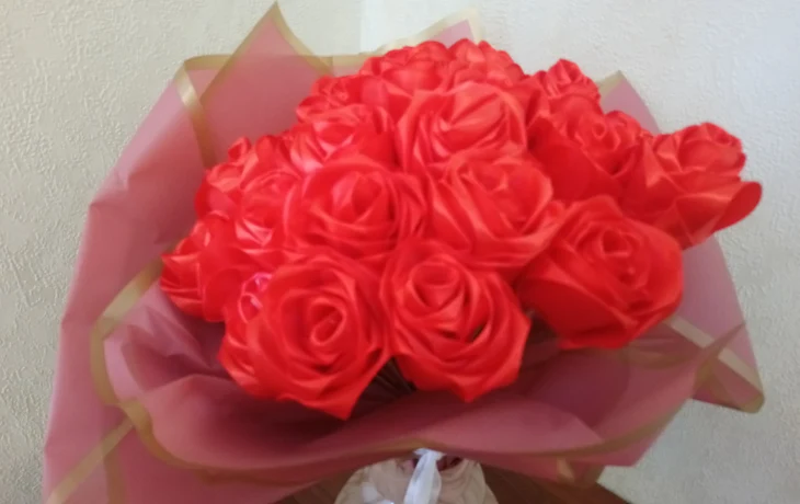 Выставка поделок "Сюрприз для мамы"