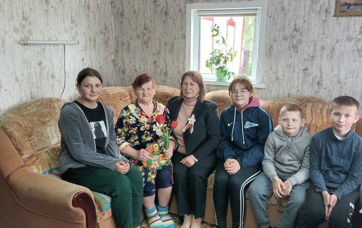 «Войной изломленное детство» встреча с детьми войны на дому. «Войной изломленное детство» встреча с детьми войны на дому.