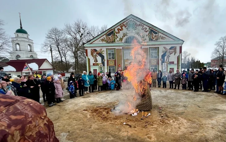 «Ой, Маслена – красота! Открывай – ка ворота!».